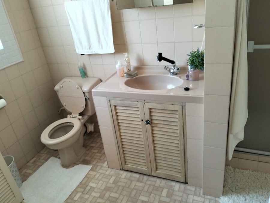 4 Bedroom Property for Sale in Hartenbos Central Western Cape
